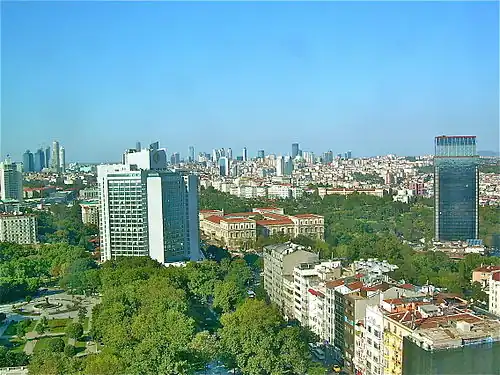 میدان تقسیم از بام هتل مرمره
