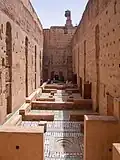 مجموعه‌ای در ضلع شمال غربی کاخ که شامل محله‌های مسکونی، احتمالاً برای سفرای خارجی بوده است.