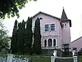 خانه‌قدیمی در مرکز شهر