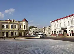 میدانی در کوول، ۲۰۰۲