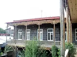 Ասլամազյան քույրերի պատկերասրահը گیومری
