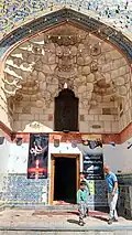 ورودی بقعۀ قدمگاه