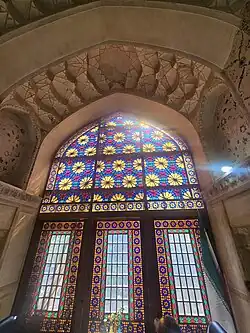 داخل عمارت