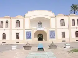سر در باغ گلشن
