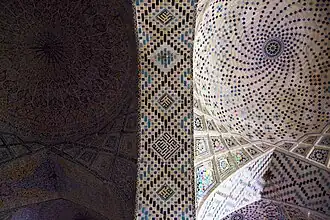 کاشی کاری متفاوت و بسیار زیبای مسجد نصیرالملک