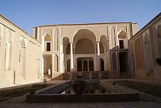 صحن خانه