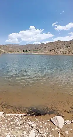 سد روستای باب‌دراز در فصل تابستان
