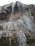 آبشارهای طبیعی تنگ بن، شهر تشان