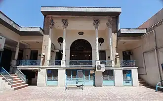 خانهٔ تاریخی مهرانگیز کامبیز فرزند حاجی خان کامبیز که این منزل را از پدر خود به ارث برد و بعدها آنرا به میراث فرهنگی واگذار کرد که لوکیشن فیلمبرداری سریال پدرسالار بوده است و اکنون "خانهٔ فرهنگ محلهٔ امامزاده یحیی" نام دارد.