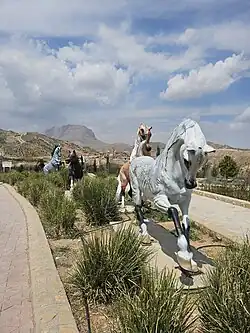 مجسمه‌های بوستان دراک