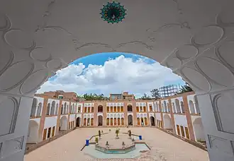 مدرسه شوکتیه