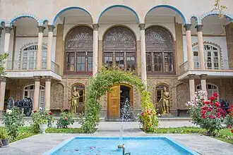 خانه مشروطه