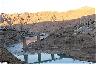 پل خرپایی قدیم لالی که در ۳ کیلومتری پل کنونی قرار داشت و در سال ۱۳۲۹ ساخته شد و بعد از آبگیری سد گتوند به زیر آب رفت.