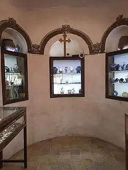 کلیسای کانتور قزوین (داخل کلیسا)