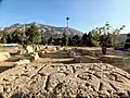 این گورستان بقولی تاریخی چند هزار ساله دارد! و سنگ مزارهای کهن درون آن، عمری حداقل چند صد ساله دارند