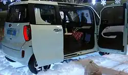 سمت راست با در عقب کشویی