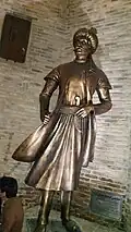مجسمه گنج‌علی خان