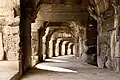 نمای درونی دالان‌ها