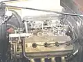 کلاسیک 392 همی در یک "rat rod" مدرن