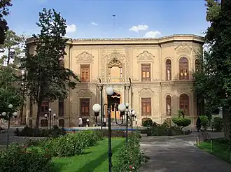 موزه آبگینه و سفالینه