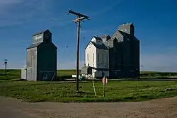 The grain elevators in Alamo