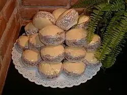 الفخور خانگی - ساخته شده با آرد ذرت و dulce de leche