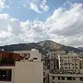 چمنزار در دامنهٔ جنوبی رشته کوه‌های البرز ، سیمون بولیوار در هنگام بهار