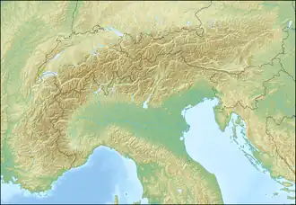 دولومیت در آلپ واقع شده
