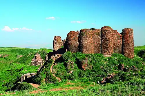 آمبرد և کلیسای واهراماشن
