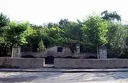 چشمه انگ‌خواران