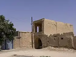 دروازه جنوبی قلعه کهن روستا