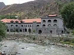 Avan-Dzoraget resort on رودخانه زوراگت