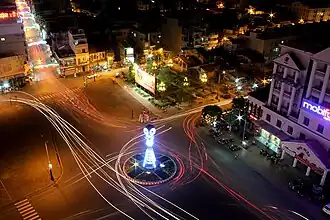 Bưu điện Sóc Trăng về đêm.
