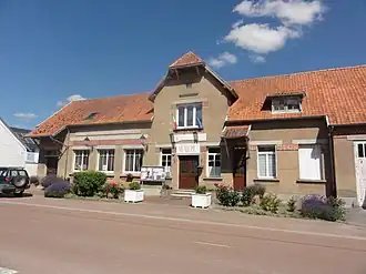 The town hall of Berrieux