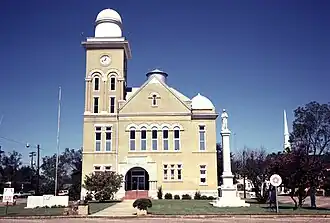 Bibb County courthouse in Centreville