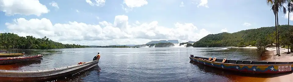 Canaima Lagoon panoramic