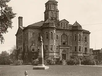 Appanoose County Courthouse in Centerville