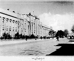 ساختمان اداره پست مرکزی تهران در خیابان سپه در سال ۱۳۲۶