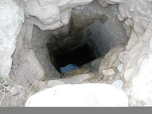 چاه کَت (Kat) از آثار بجا مانده از قبل از اسلام - ۳ کیلومتری جوزقدان