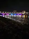 نمای پل در شب