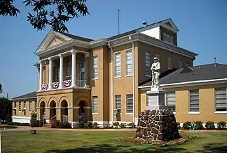Choctaw County Courthouse in Butler