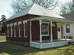 Coal Creek Library in Vinland (ca. 1900), the oldest subscription library in Kansas. Listed on the ثبت ملی اماکن تاریخی.