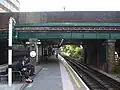 Island platform looking north, with Colindale Avenue above.
