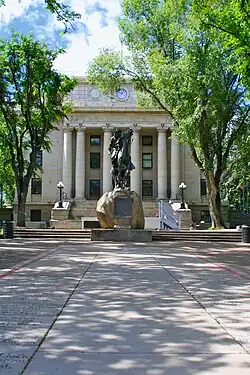 Courthouse & Buckey O'Neill statue