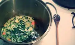 خامه سوپ اسفناج در حال پخت
