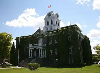 Crook County Courthouse in Prineville