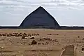 هرم خمیده‌ی سنفرو