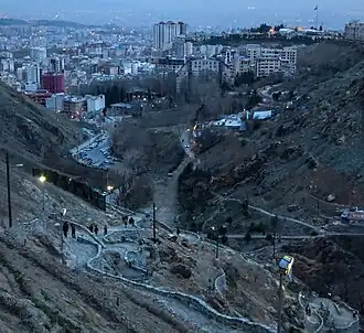 نمایی از بالای کوه دارآباد