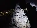 نمایی از غار درونه