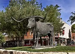 The "El Capitan" cattle drive monument, 2008
